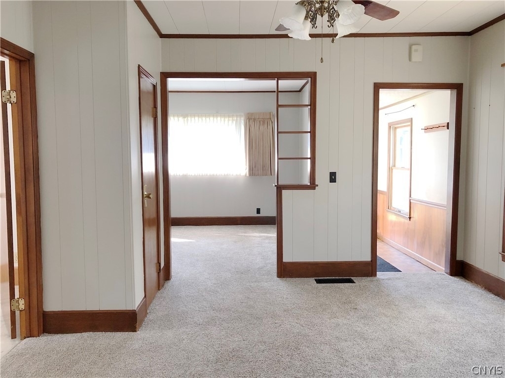 708 Schuyler Street - Photo 1