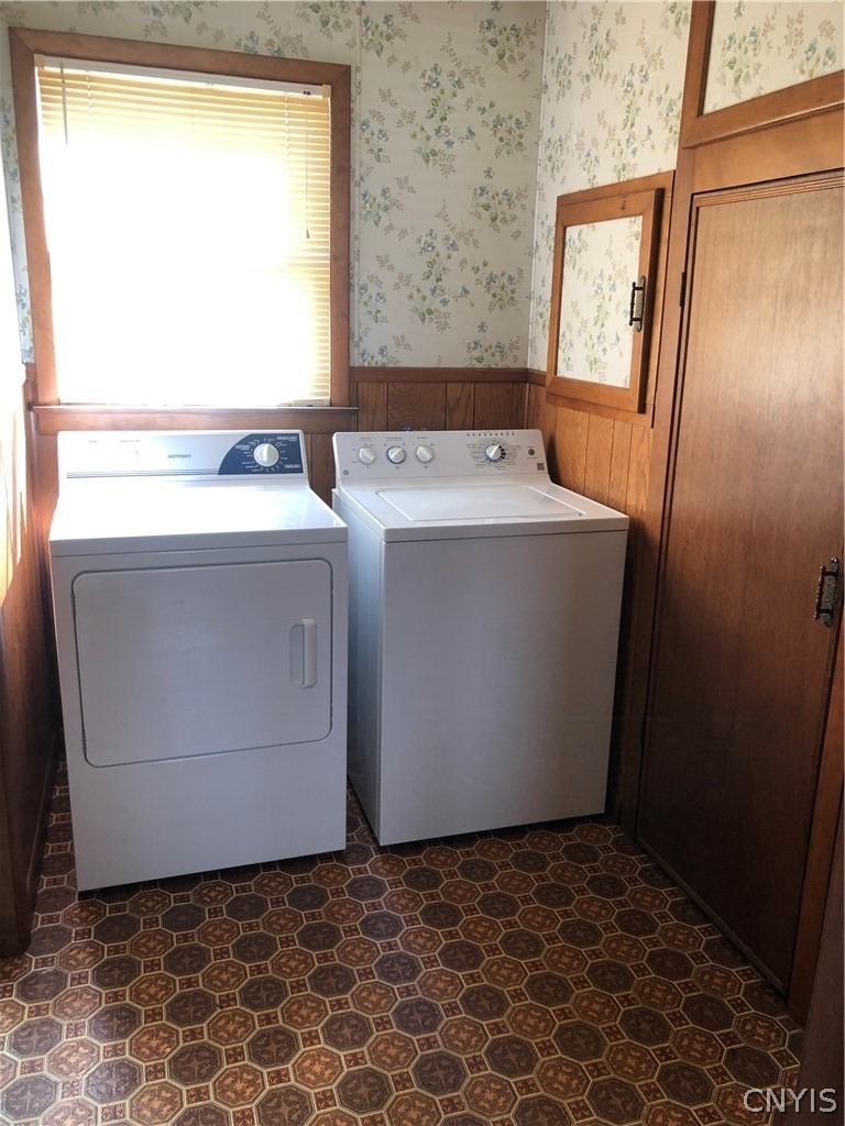 708 Schuyler Street - Photo 14
