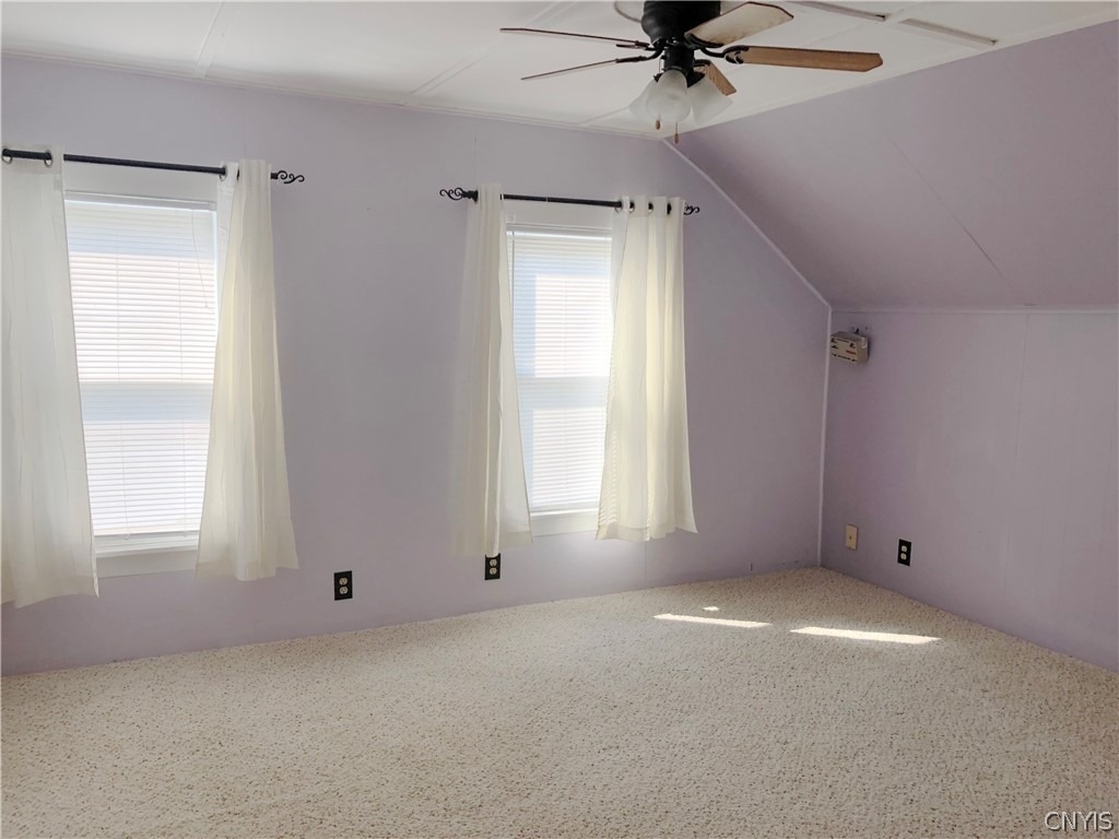 708 Schuyler Street - Photo 17
