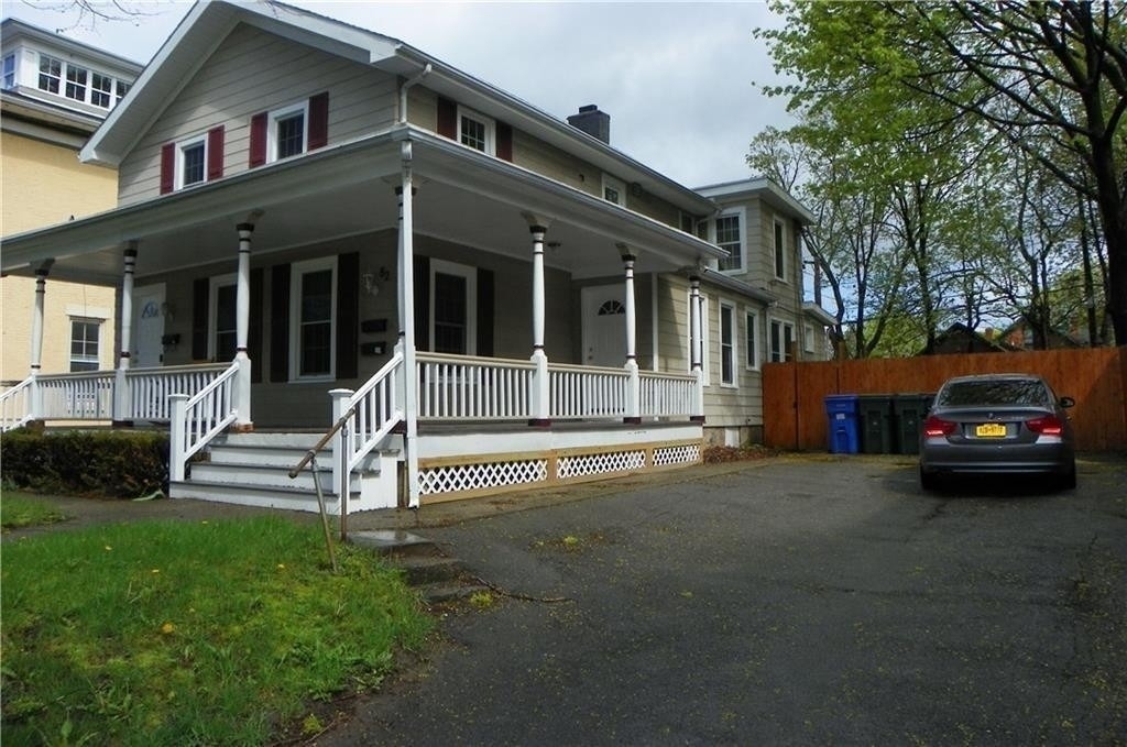 82 Adams Street - Photo 1
