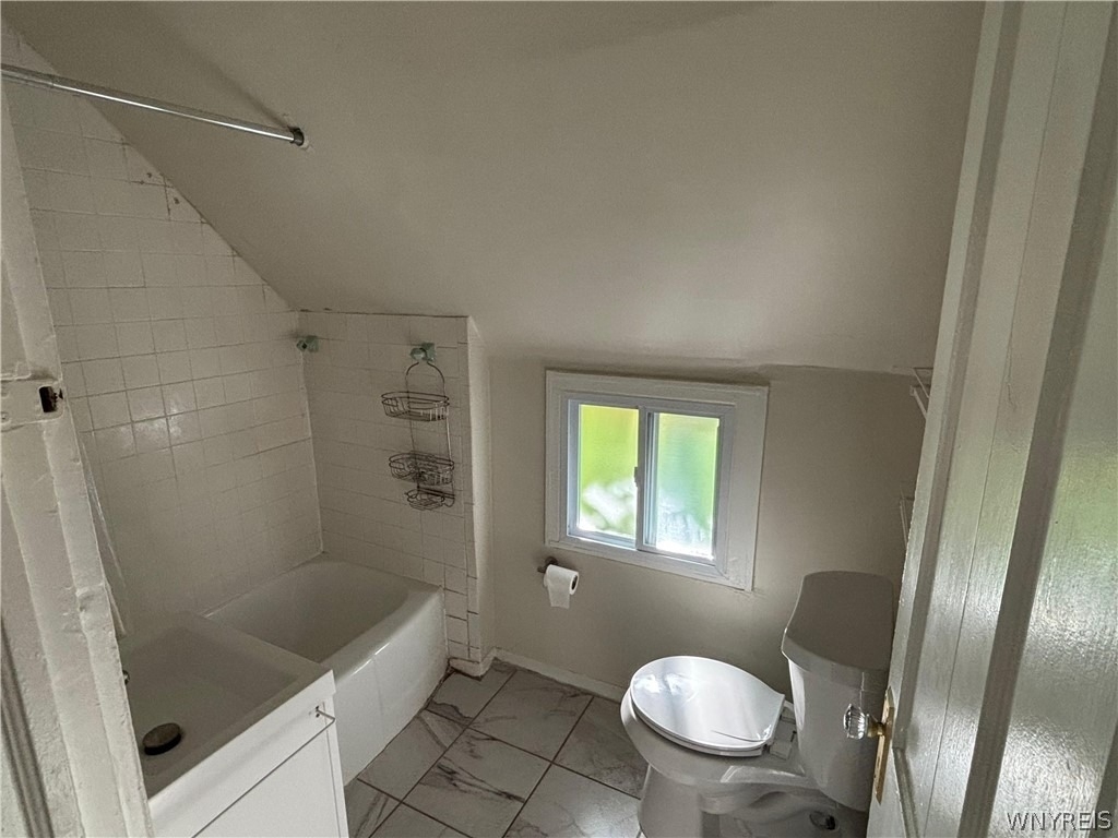 40 Lisbon Avenue - Photo 18