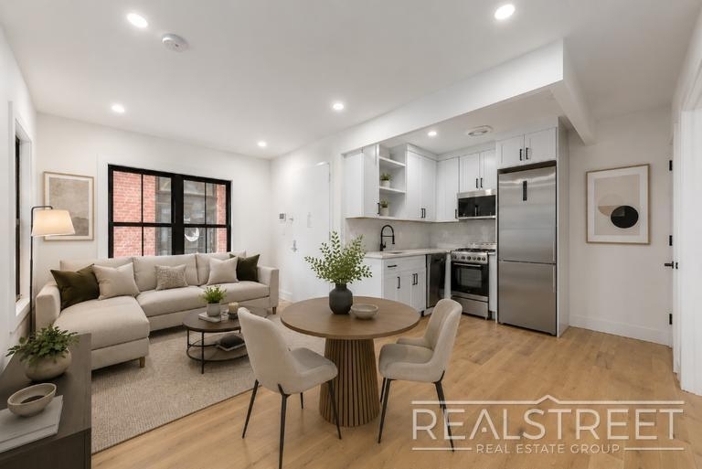 234 24th St - Photo 0