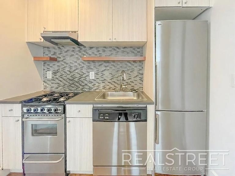 358 Palmetto Street - Photo 0