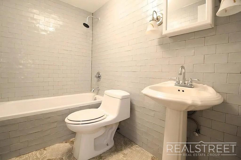 68 Halsey Street - Photo 7