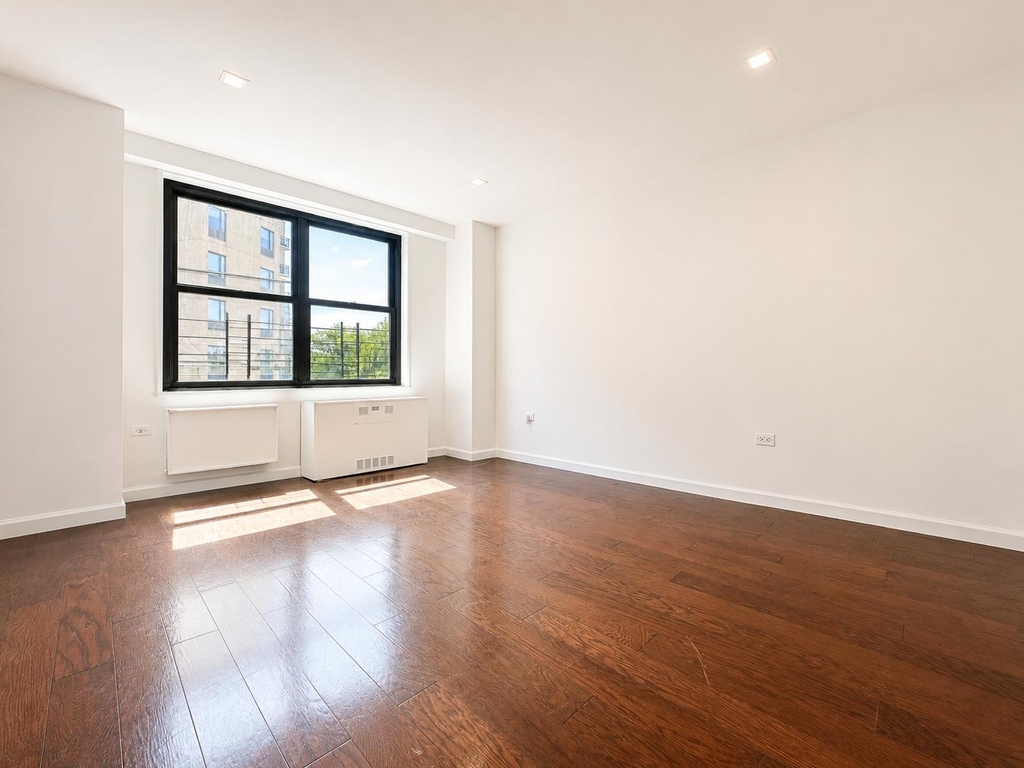 150 West 225th Street - Photo 19