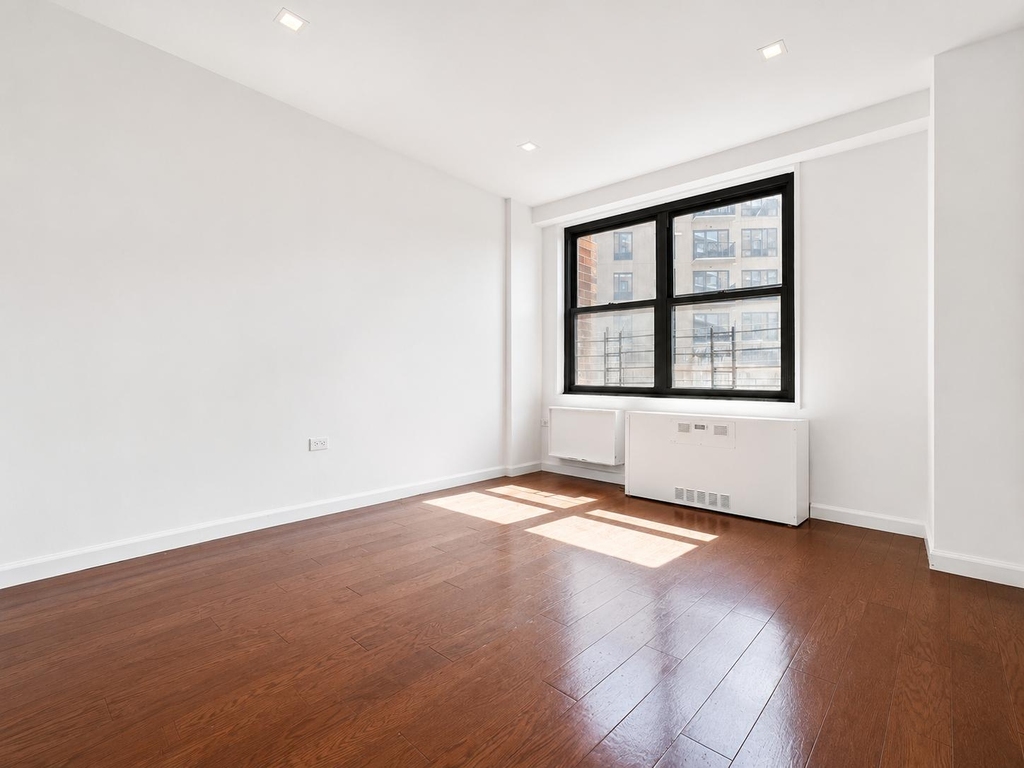 150 West 225th Street - Photo 10