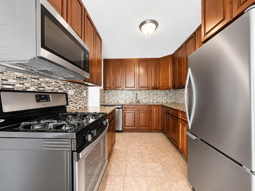 150 West 225th Street - Photo 5