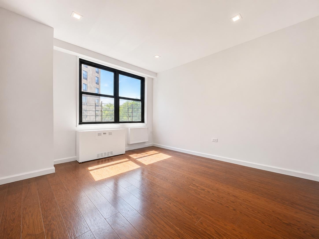 150 West 225th Street - Photo 15