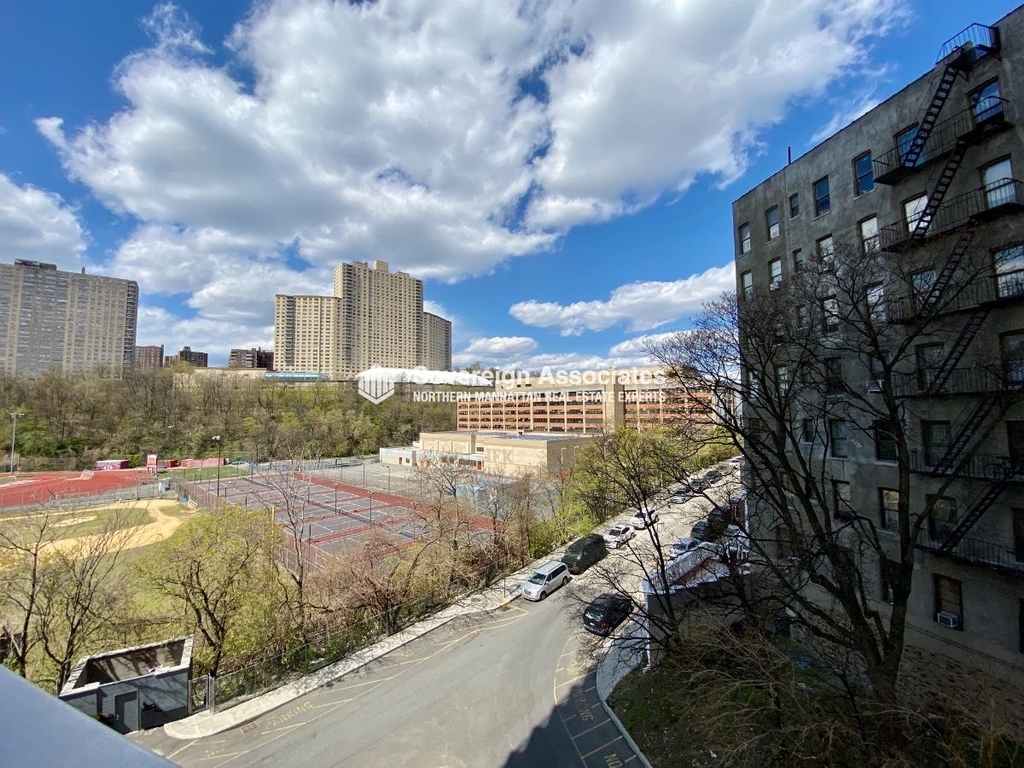 150 West 225th Street - Photo 7