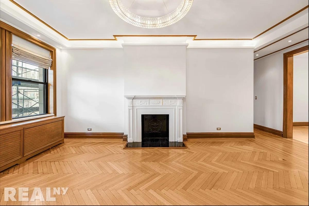 W End Ave - Photo 5