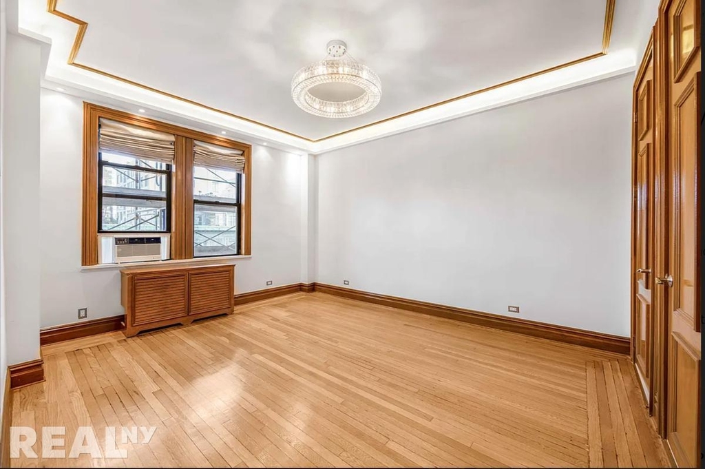 W End Ave - Photo 9