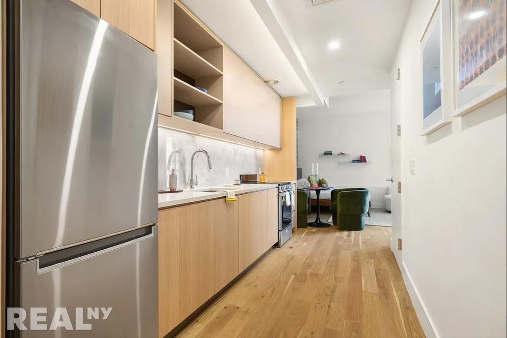 Rockwell Place - Photo 1