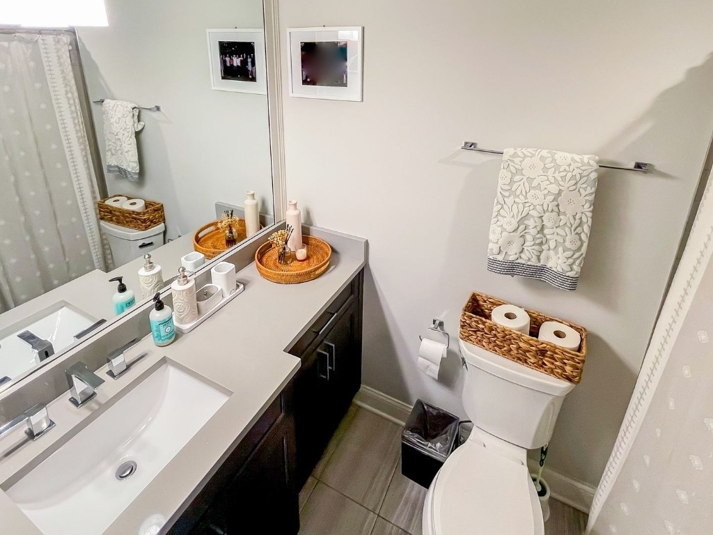 1241 W Oakdale Ave - Photo 5