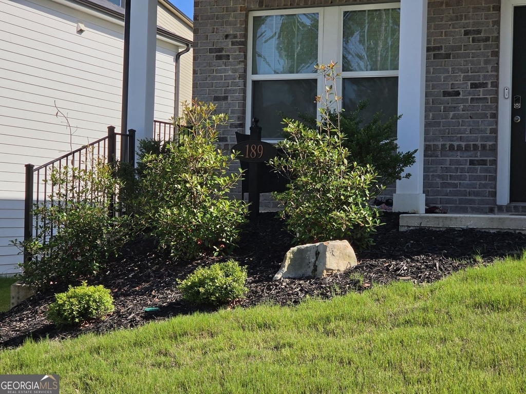 189 Water Oak Way - Photo 1