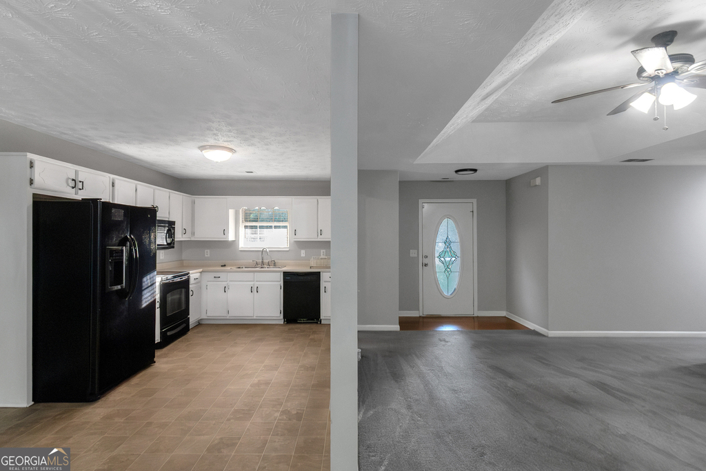 585 Mountainview Drive - Photo 8