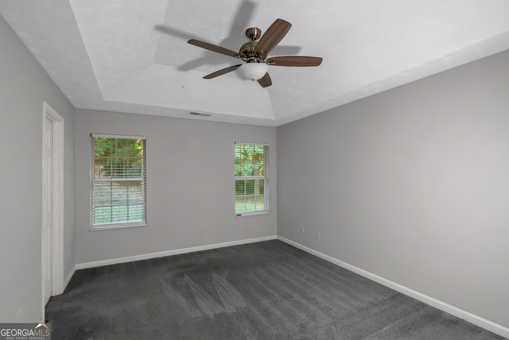 585 Mountainview Drive - Photo 14
