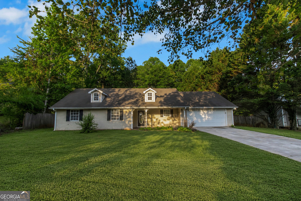 585 Mountainview Drive - Photo 0