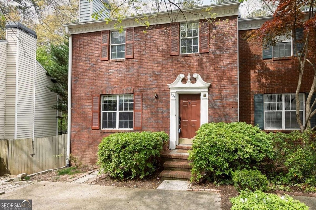 635 Anderson Walk - Photo 2