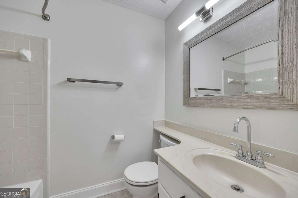 635 Anderson Walk - Photo 19