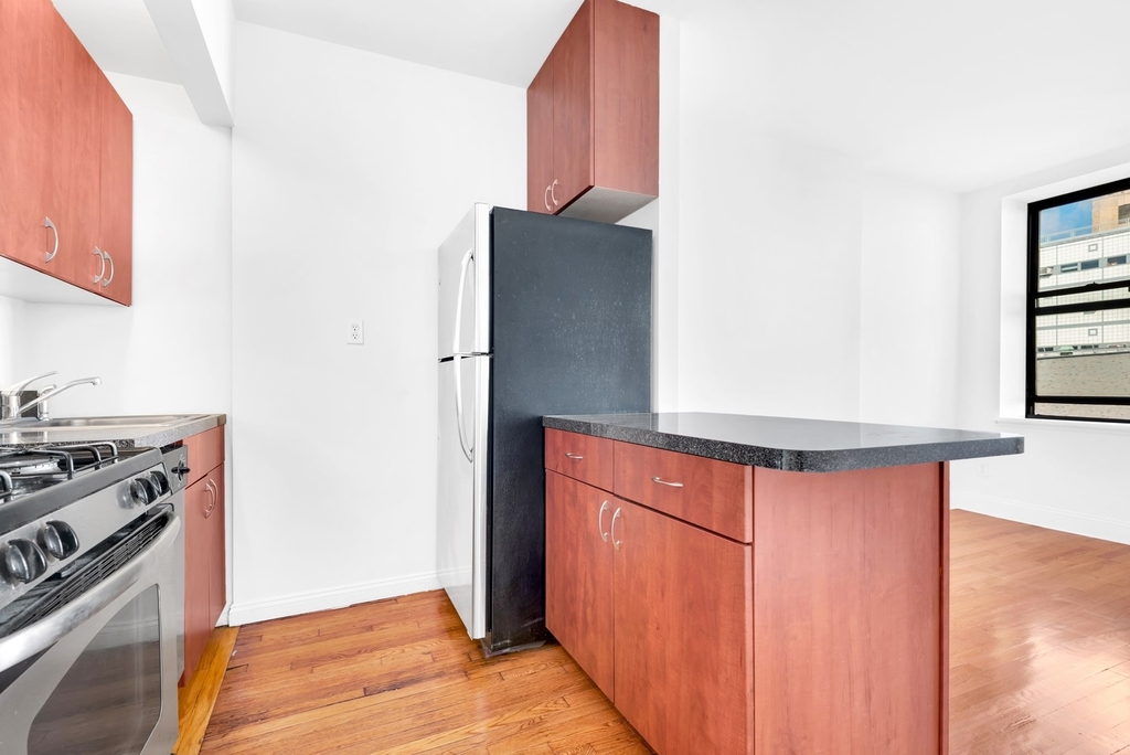  9th and 10th Avenues - Photo 1