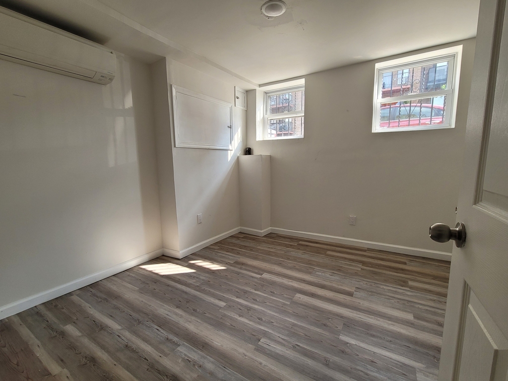 31-13 28th Road - Photo 9