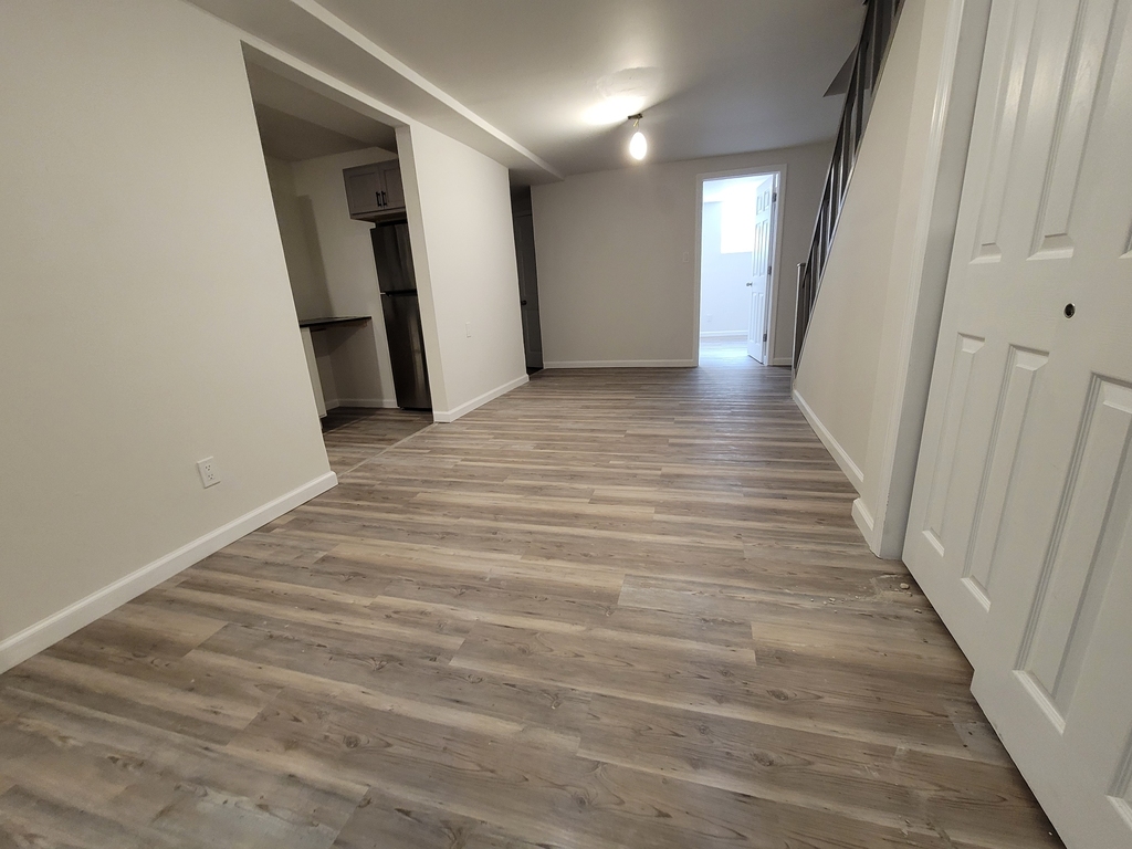 31-13 28th Road - Photo 7