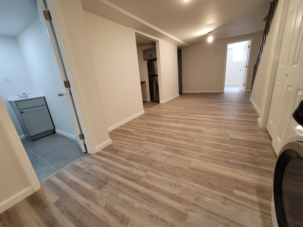 31-13 28th Road - Photo 6
