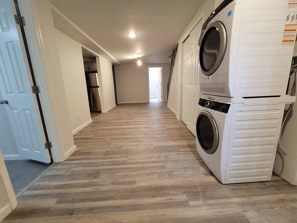 31-13 28th Road - Photo 4