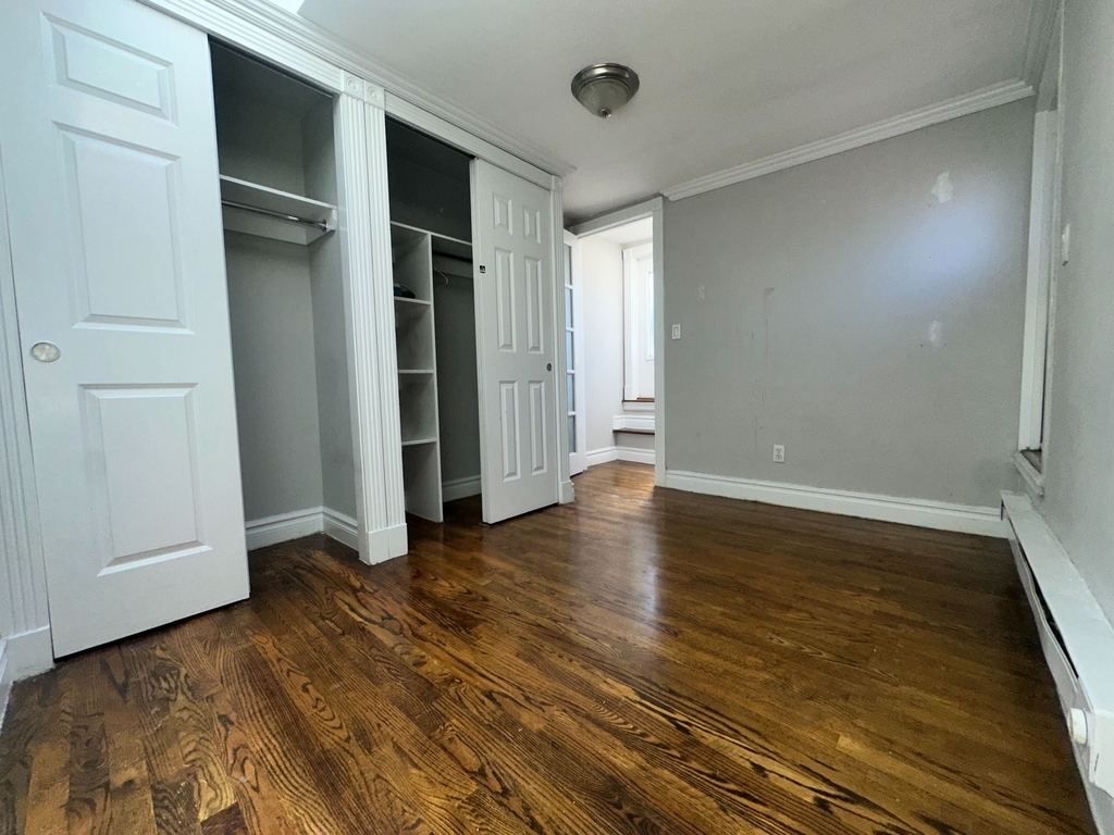 East 13th Street - Photo 3