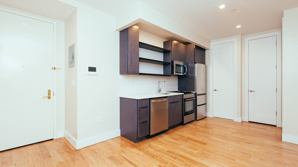 189 Johnson Street - Photo 2