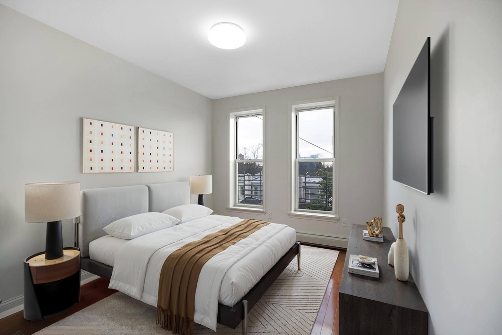 8635 Ft Hamilton Parkway - Photo 4