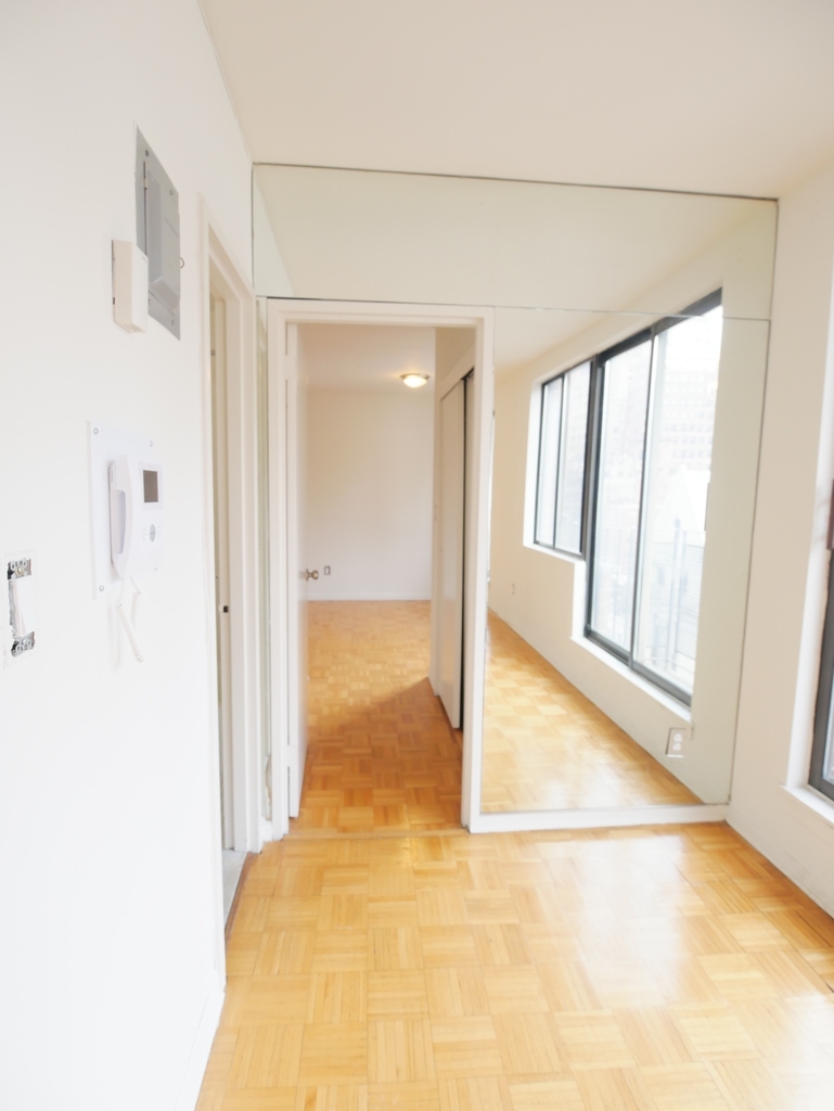 151 Lexington Avenue - Photo 3