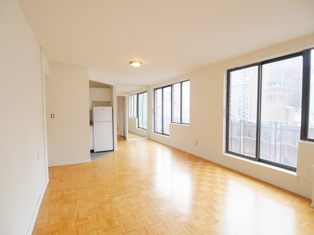 151 Lexington Avenue - Photo 0