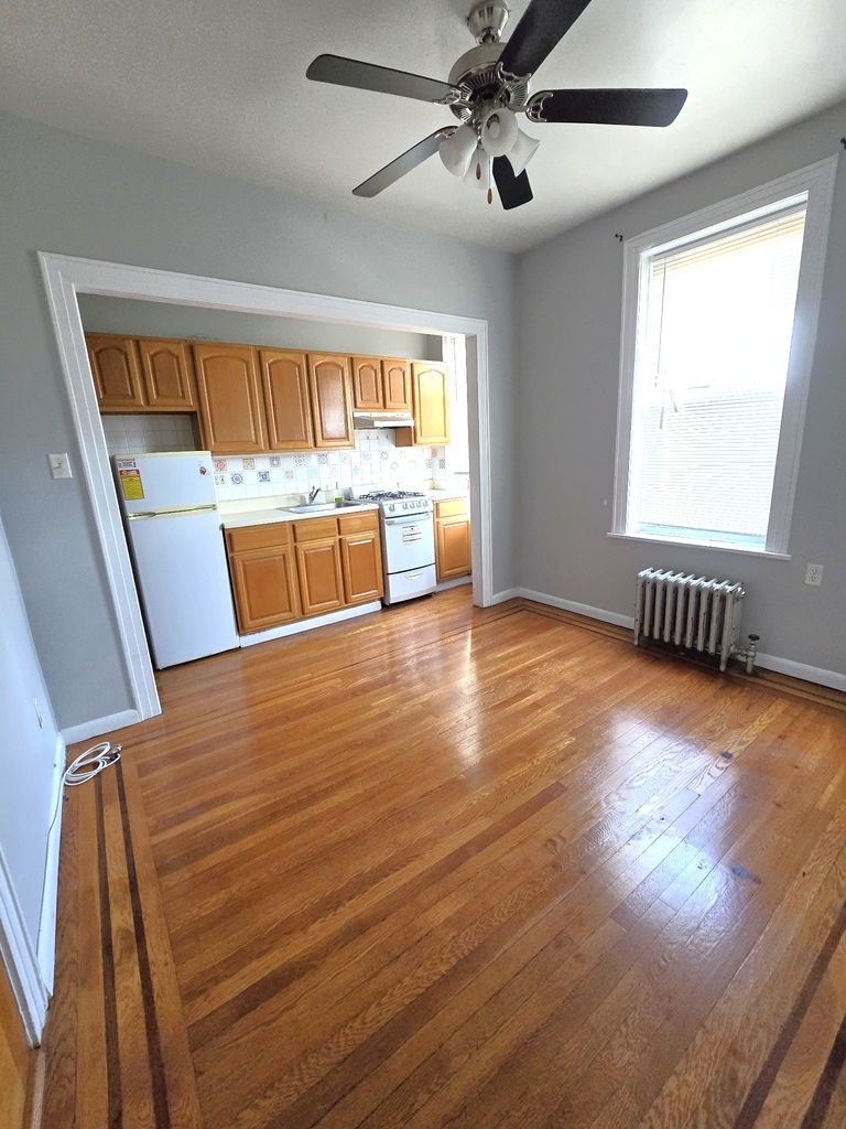 34-48 32nd Street - Photo 3