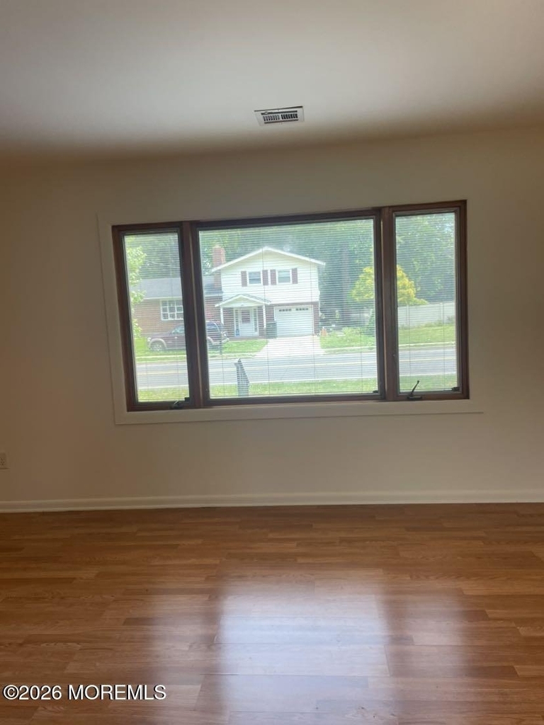 2601 Logan Road - Photo 2