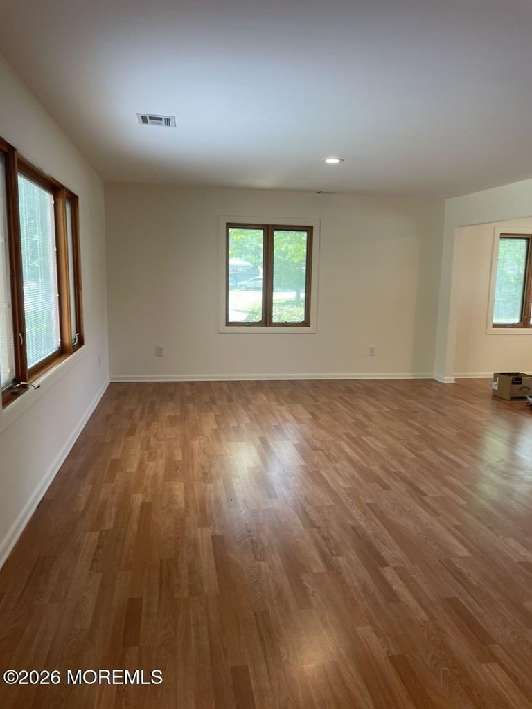 2601 Logan Road - Photo 5