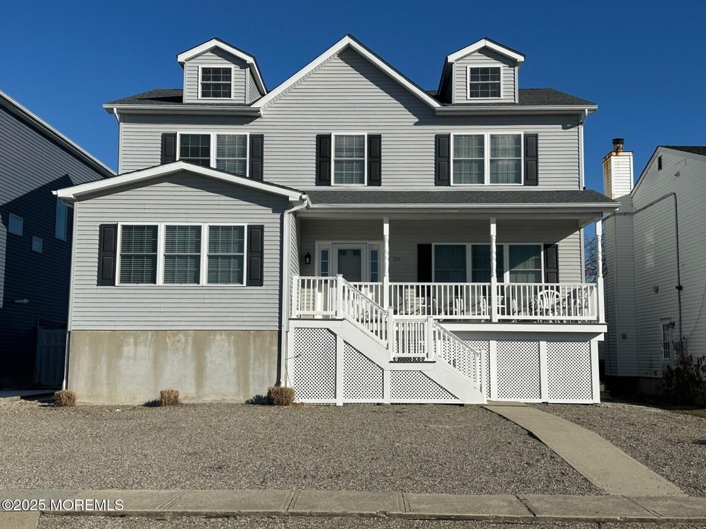 211 Trenton Avenue - Photo 1