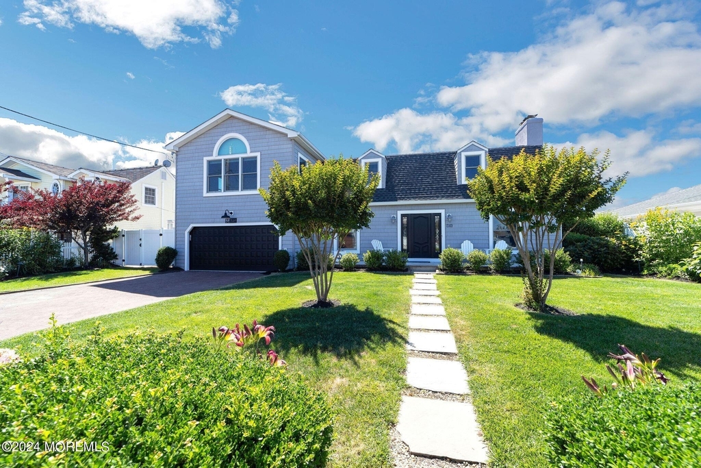 340 Bay Lane - Photo 3