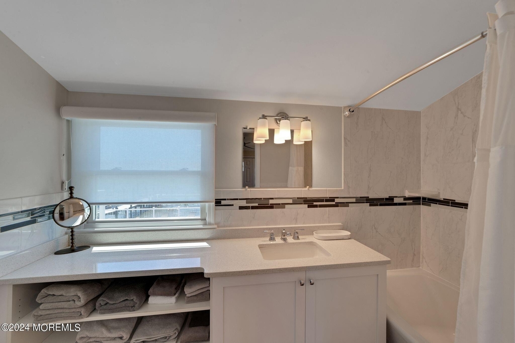 340 Bay Lane - Photo 72