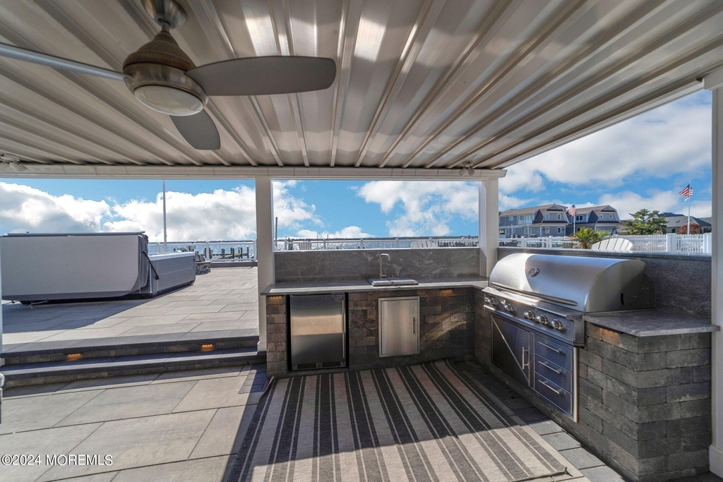 340 Bay Lane - Photo 38