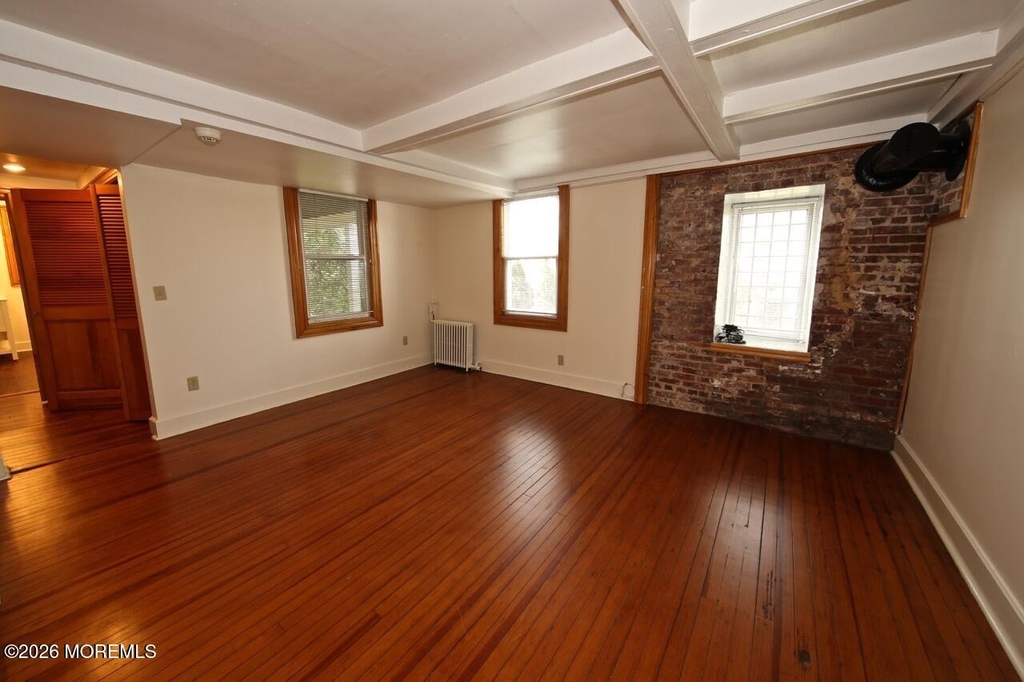 29 4th Avenue - Photo 2