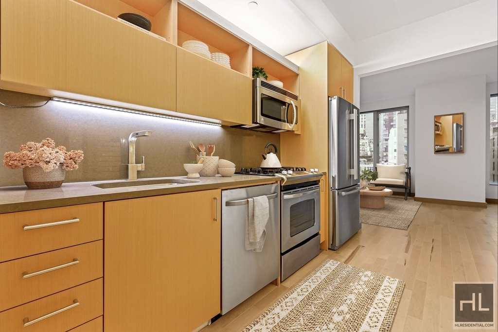 Spruce Street - Photo 1