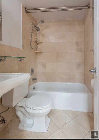 W 21st St. - Photo 3
