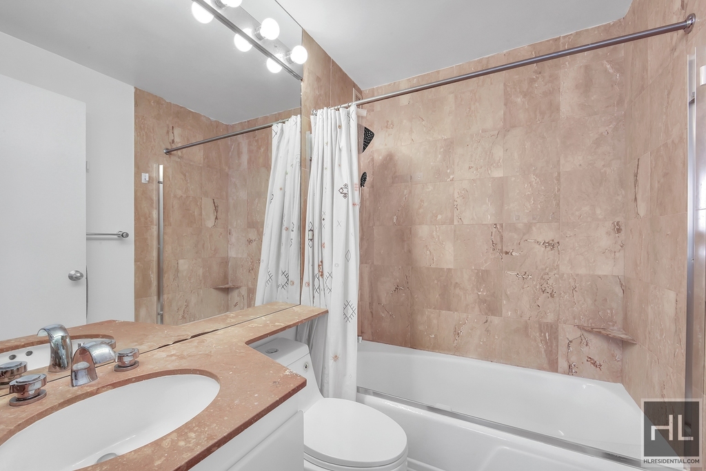 250 West 90 Street - Photo 6