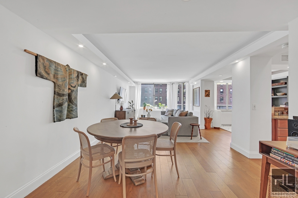 250 West 90 Street - Photo 1