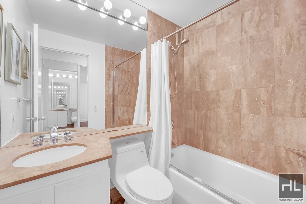 250 West 90 Street - Photo 8
