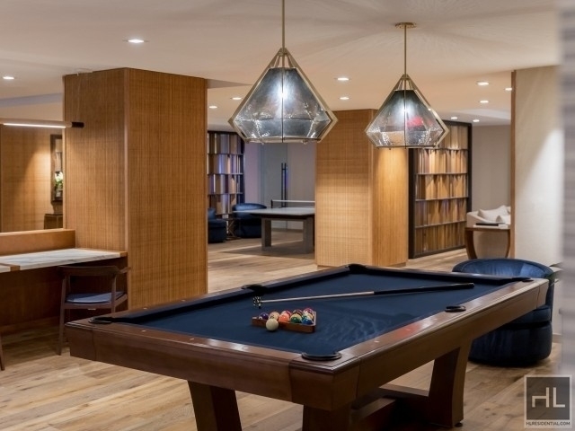West 43rd Street - Photo 11