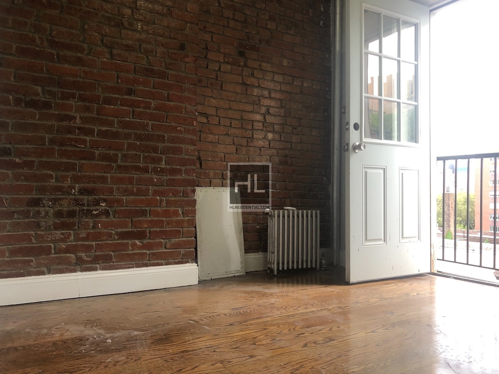 E 102nd St. - Photo 5