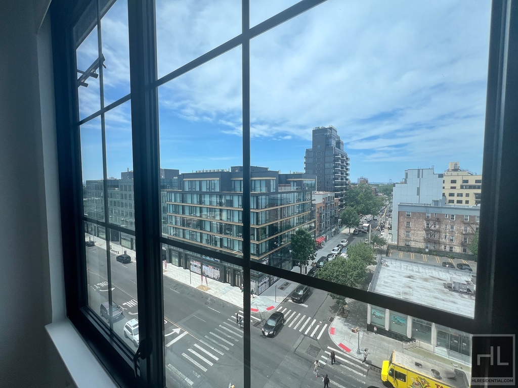 Northern Boulevard - Photo 10