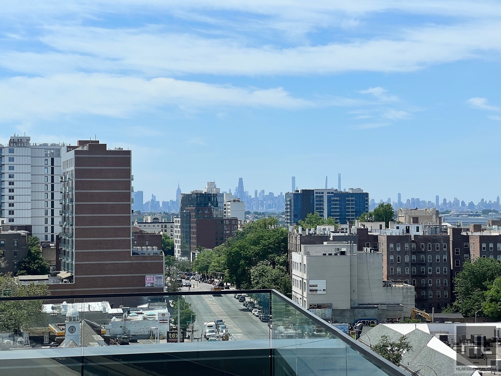 Northern Boulevard - Photo 12